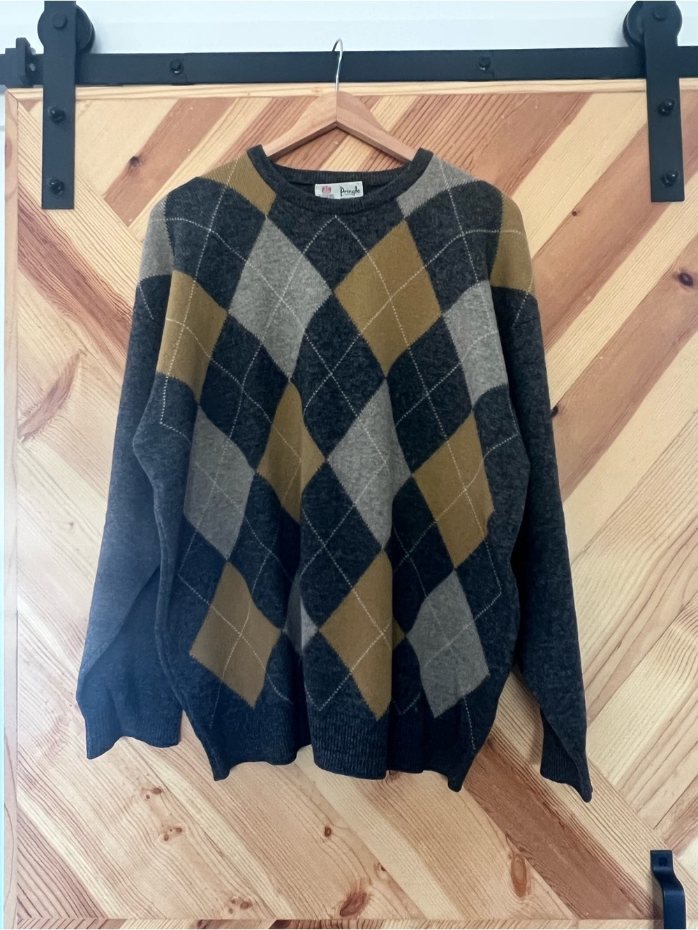 Pringle of Scotland 100% lambswool Argyle Crewneck Sweater